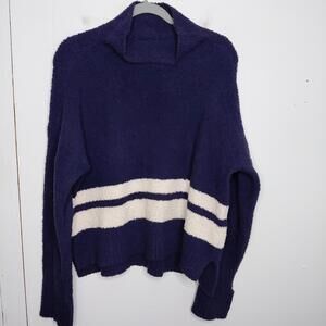 Ugg Sweater Womens Medium Sage Turtleneck Pullover Cropped Soft Cozy Navy Fuzzy